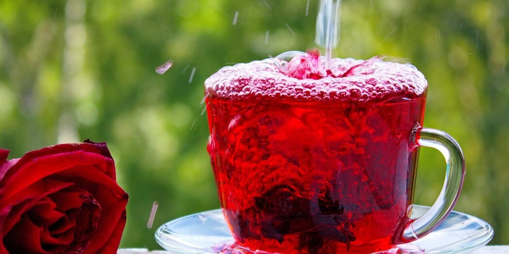 Nemáte rádi obyčejnou vodu z kohoutku? Představíme vám ochucené vody